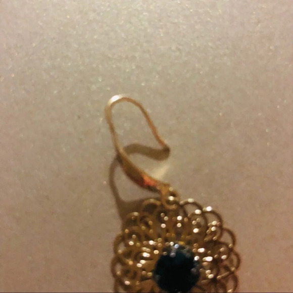 Art of thread, hand made earrings. Dark Green color with gold accents - Picture 6 of 6